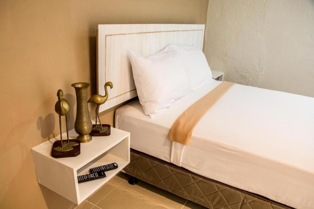 Hotel Avenija Olongapo Bagian luar foto
