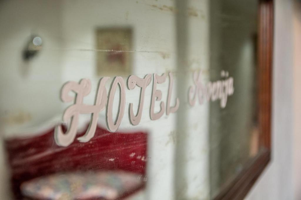 Hotel Avenija Olongapo Bagian luar foto