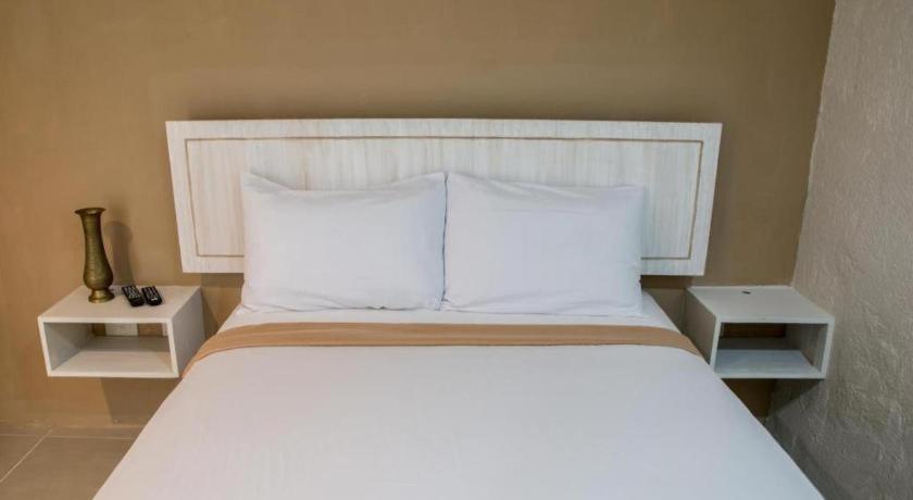 Hotel Avenija Olongapo Bagian luar foto